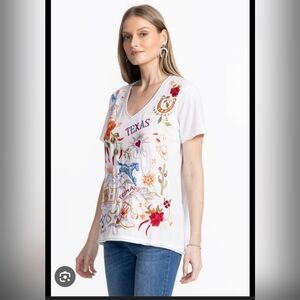 JOHNNY WAS  Western TEXAS EMBROIDED   TEE Size  M 100% Cotton NWT